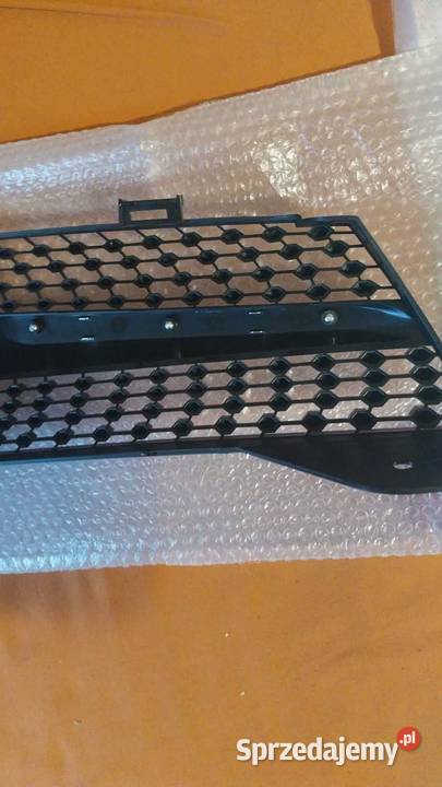 Grill atrapa cls w219 przedlift 20042008 nowy Wrocław