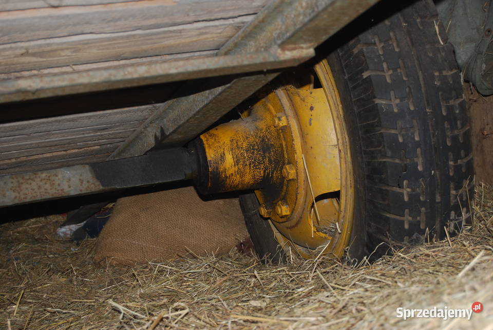 Dwukółka Przyczepka do ciągnika nieuszkodzony Szydłowiec sprzedam