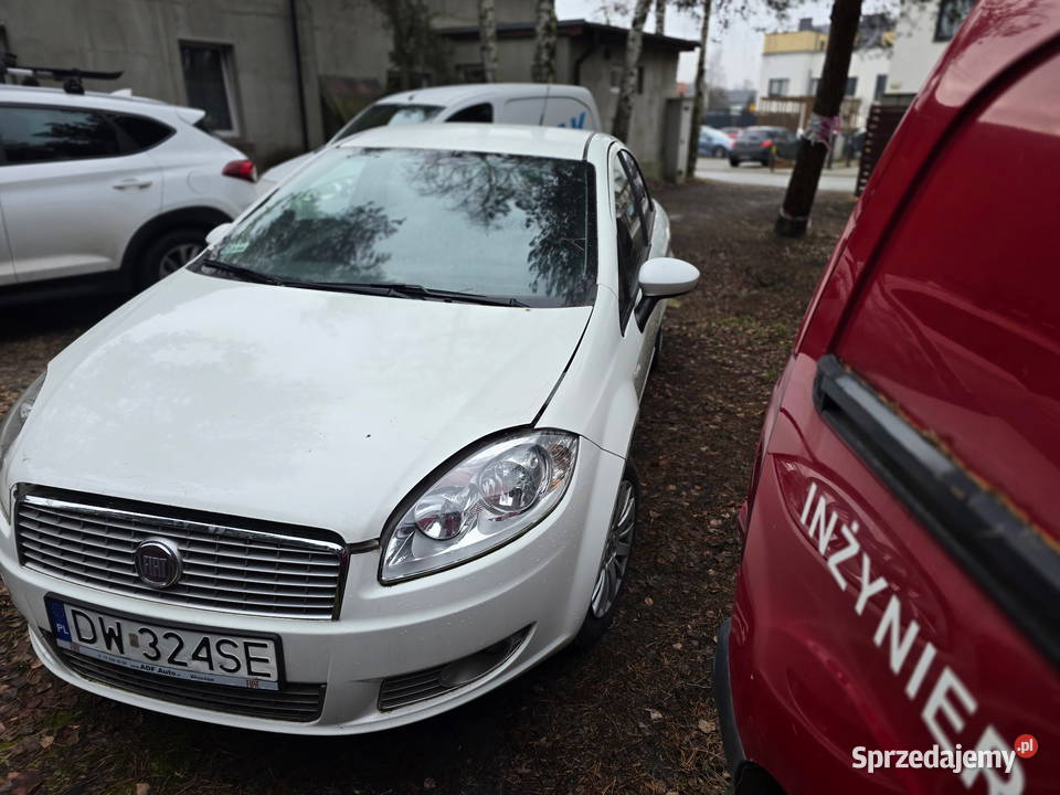 Sprzedam auto Fiat Linea Dynamic z fabryczną 77KM dolnośląskie Wrocław
