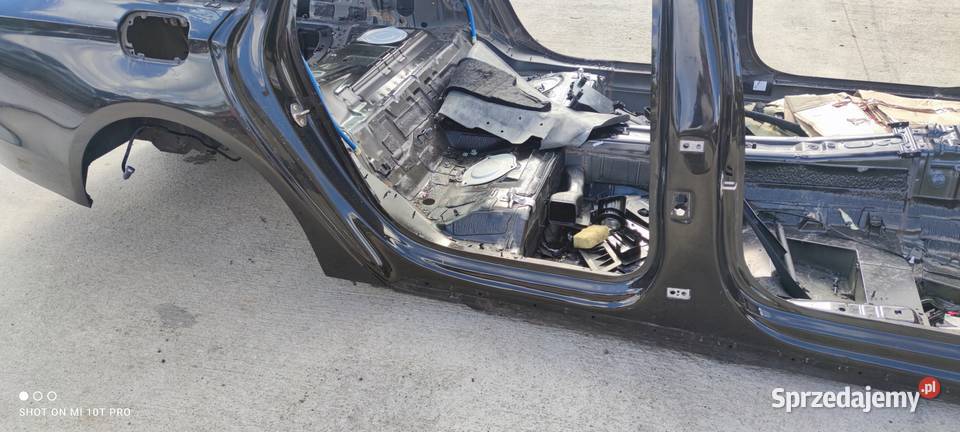 ĆWIARTKA PRÓG PRAWA STRONA AUDI A8 D4 LONG LY8X śląskie Przystajń sprzedam