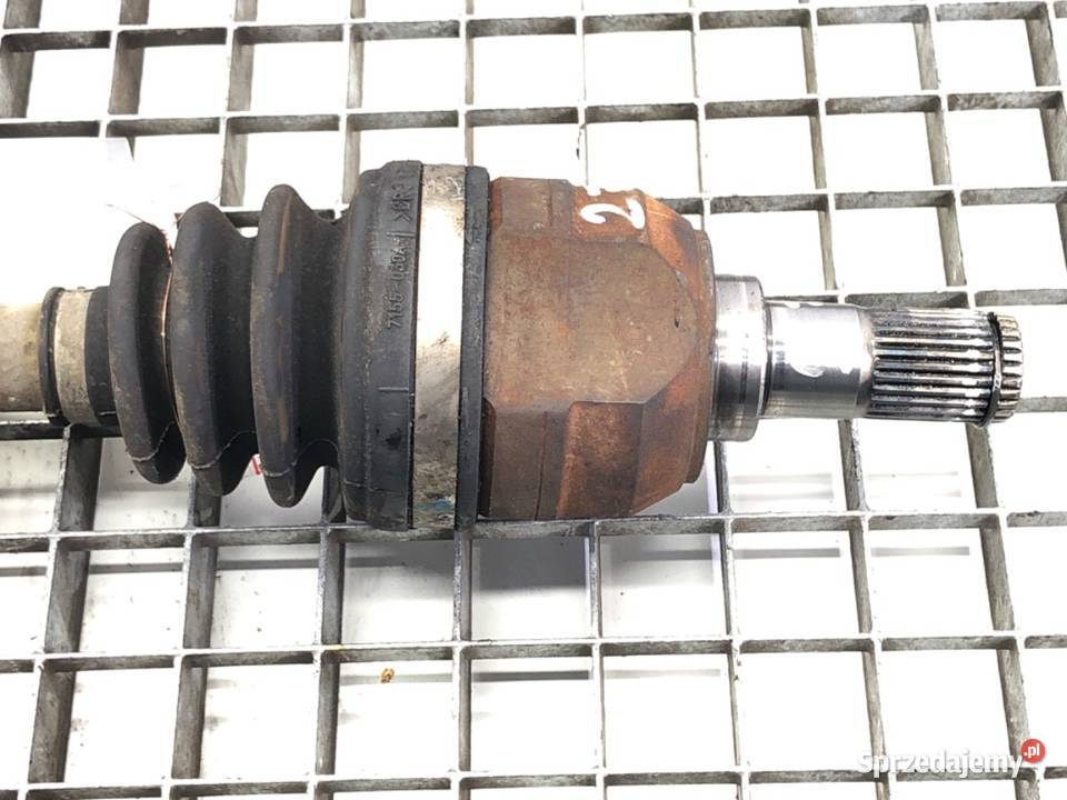 PÓŁOŚ LEWY PRZÓD KIA CEED 49500A6100 16 110 1218 osobowe podkarpackie