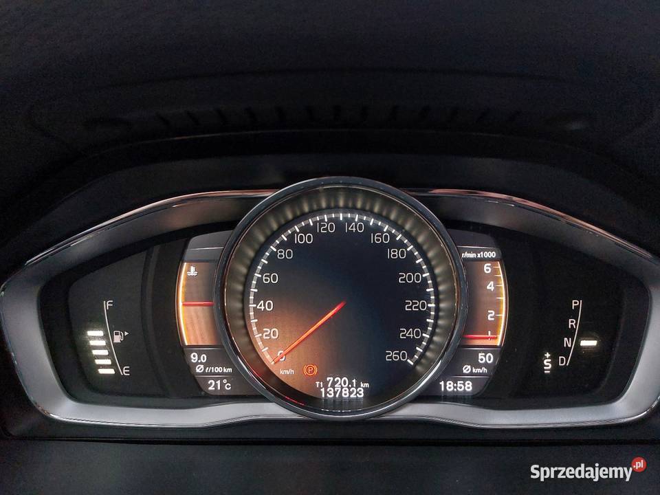 Volvo V60 Cross Country T5 AWD 2018 elektrycznie ustawiane fotele sprzedam