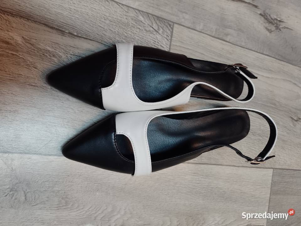 3940 Biało czarne niskie czółenka wieczorowe z Kraków