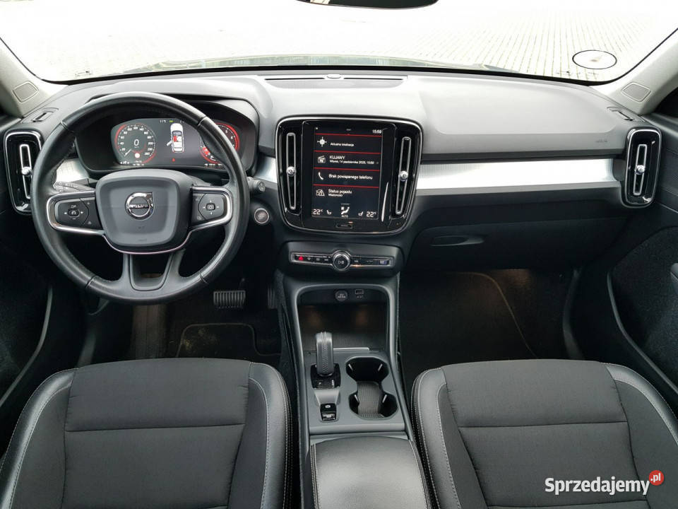 Volvo XC 40 20 T4 Turbo Benzyna Navi Momentum nawigacja Włocławek