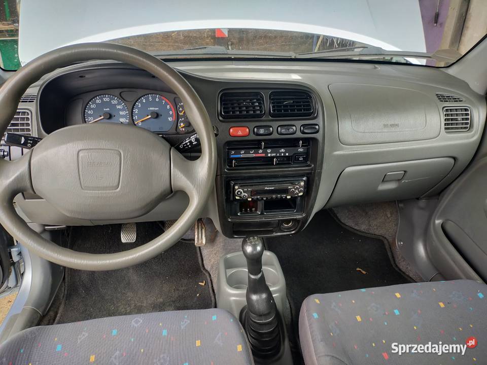 suzuki alto 2004 1000 mały zwinny ekonomiczny 5 1000cm3 Nysa