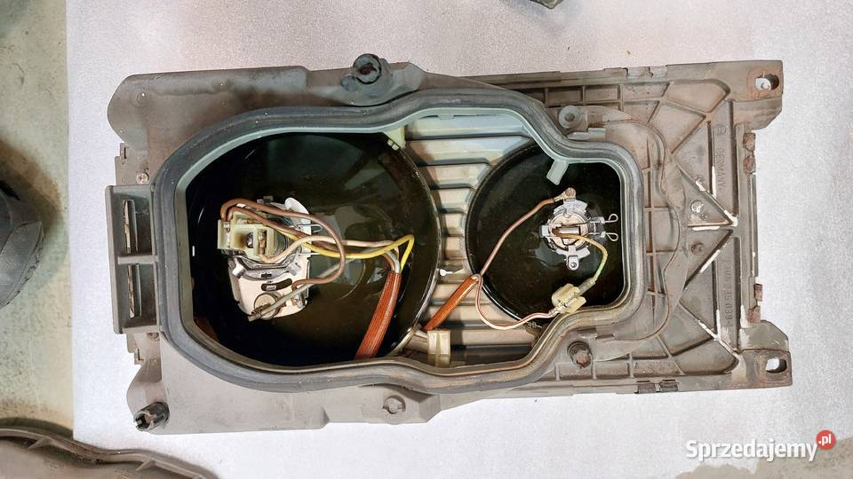 Lampy przednie przód prawa lewa Mercedes 123 Oświetlenie Rokity