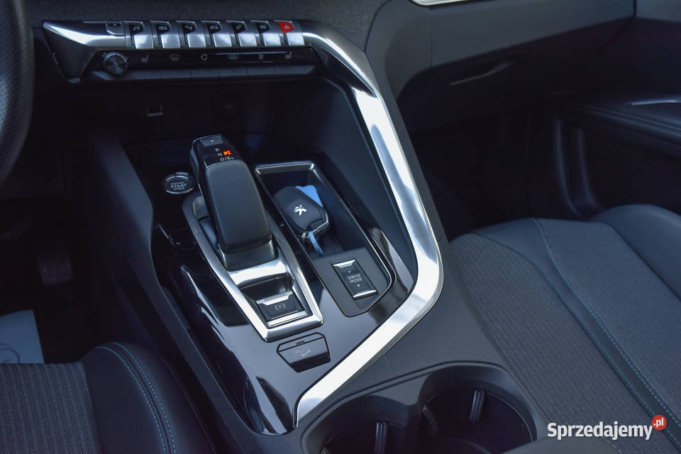 Peugeot 3008 16 PureTech Hybrid4 PHEV GT Pack SS 3008 Gdańsk