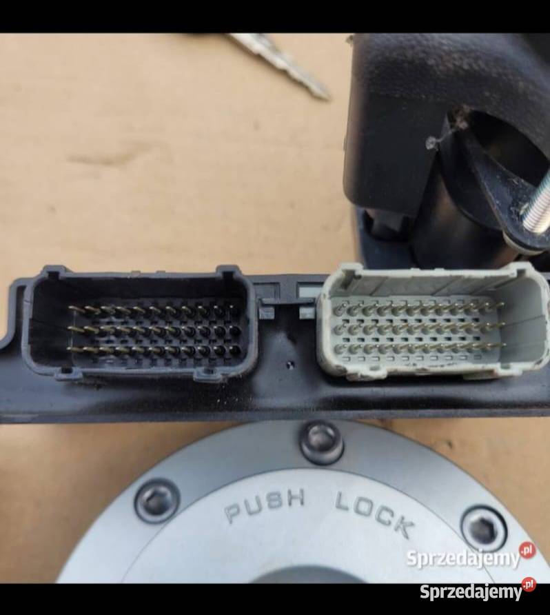 HONDA CBR 1000 RR SC 59 0812 ZESTAW STARTOWY Nowy Tomyśl