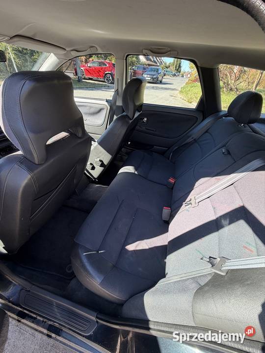 Volvo v40 16 1997 benzyna