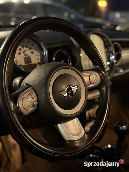 Mini Cooper R56 16 benzyna benzyna