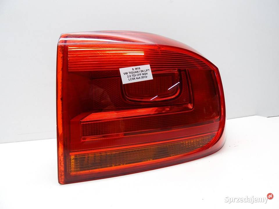 LAMPA PRAWY TYŁ PRAWA TYLNA 5N0945096Q VW TIGUAN