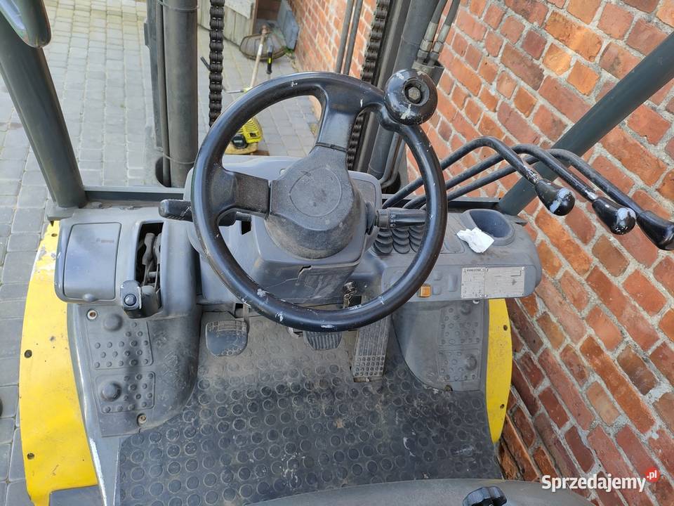 Wózek widłowy producenta Komatsu typmodel Bydgoszcz