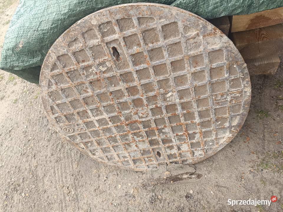 Studzienka żeliwna drogowa Chodów sprzedam