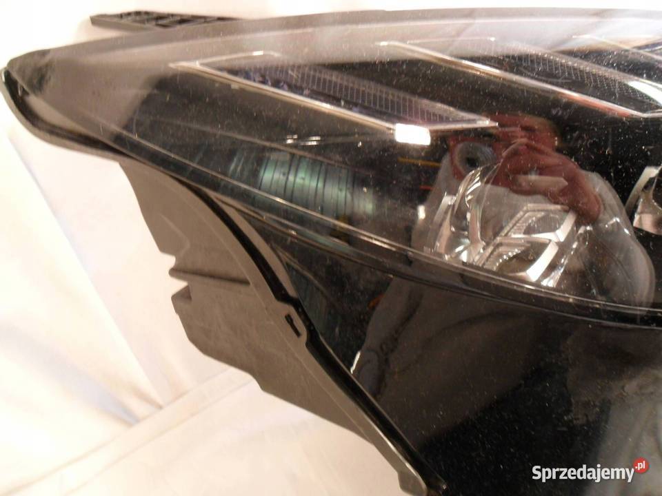 REFLEKTOR PRZÓD STRONA PRAWA MG MG4 EV osobowe Nowy Tomyśl