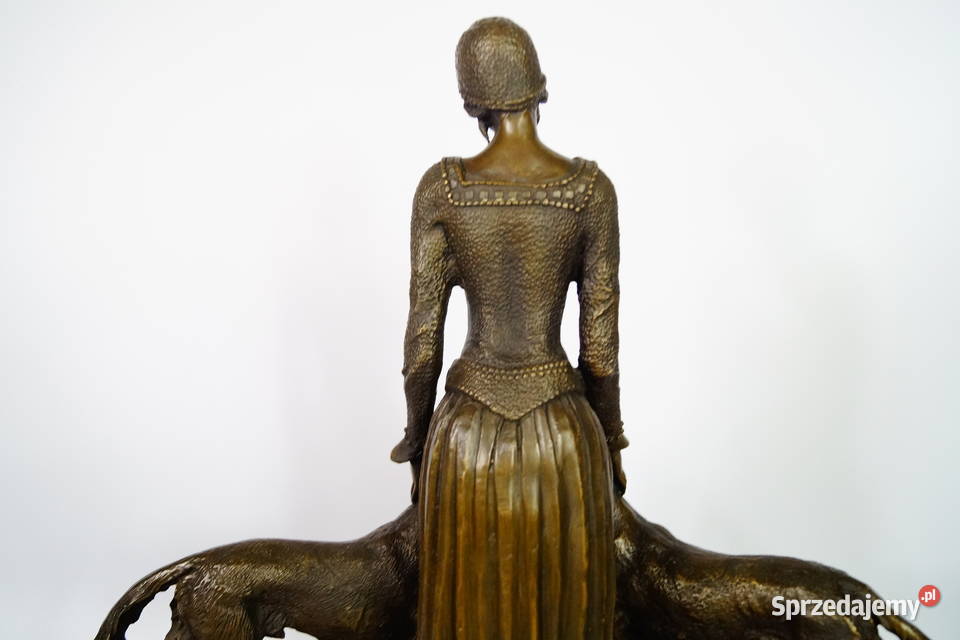 DChiparius Tancerka z psami kobieta figura z sprzedam