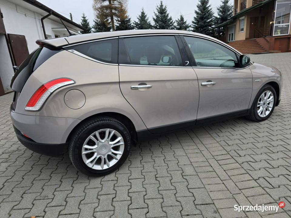 Lancia Delta 14Turbo Benz NavigacjaKlimatr 2 Kutno sprzedam