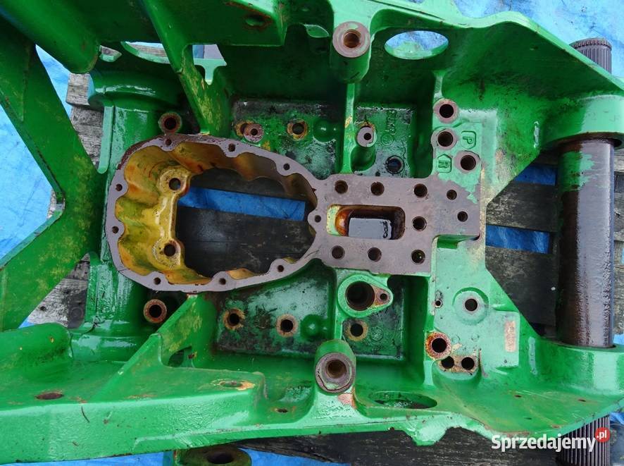 JOHN DEERE SERIA 8 R ZACZEP ZADUPEK MOCOWANIE