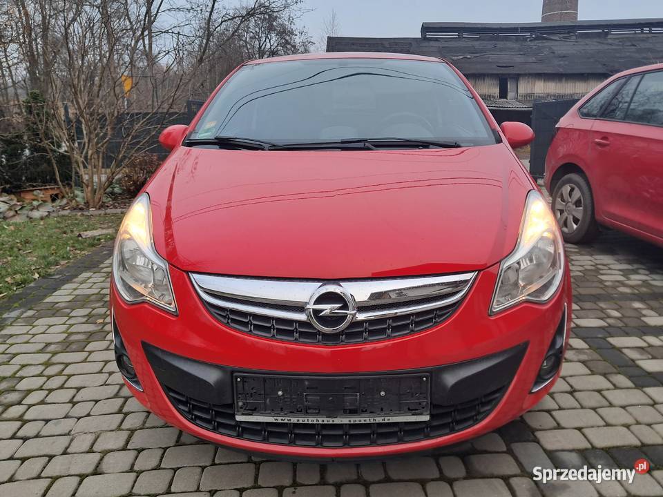 Opel Corsa 14 16V 2011 sprzedam