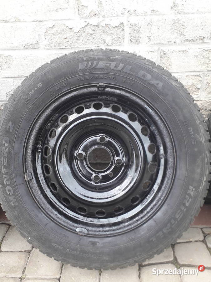 Sprzedam opony 1956515 z felgami