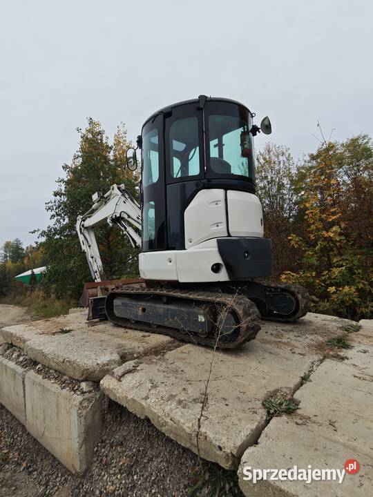 Koparka kobelco Sk 35 Minikoparka pług nie śląskie Cieszyn sprzedam