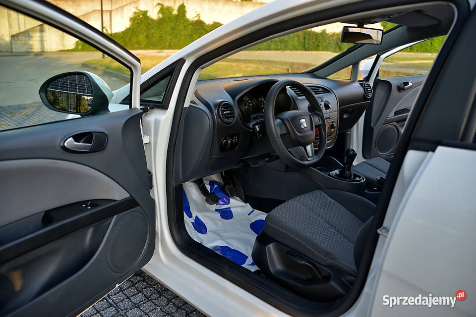 Seat Leon 14 benzyna 86 klima 100 sprawnaPDC