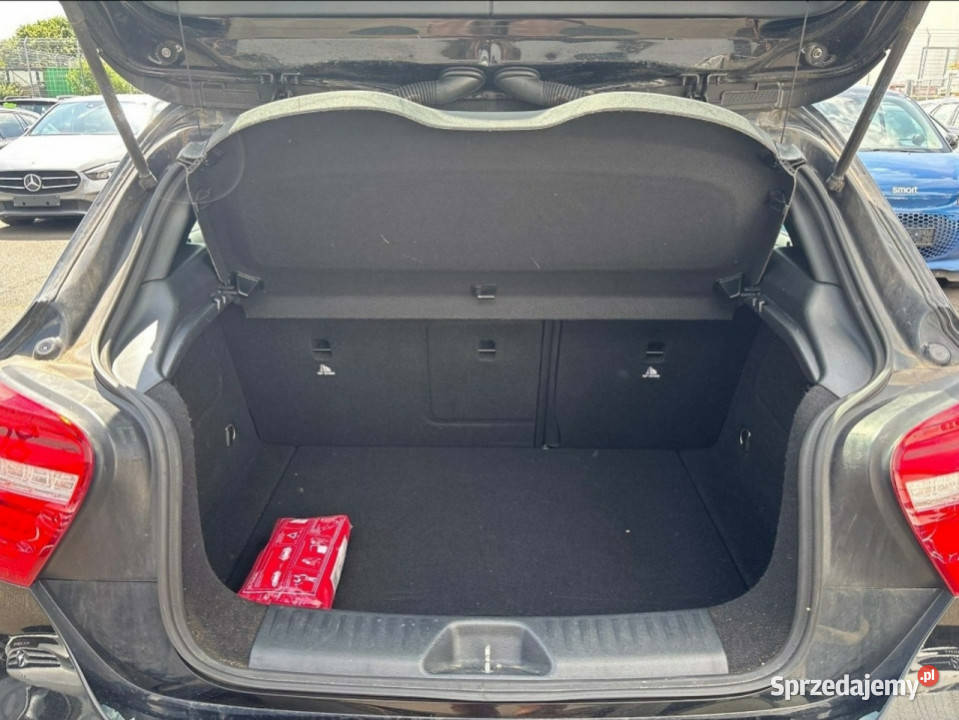 Mercedes A 180 Perfekcyjny bogata W176 2012 garażowany Rzeszów