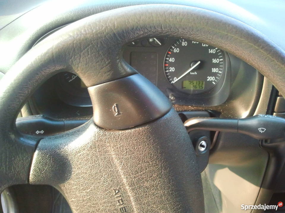 Samochód krajowy 4 drzwiowy Dąbrowa Górnicza