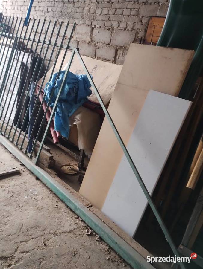 Przesuwna brama z furtką Komorniki