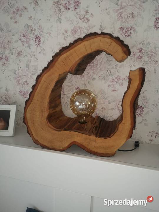 Lampy stoły stoliki lustra