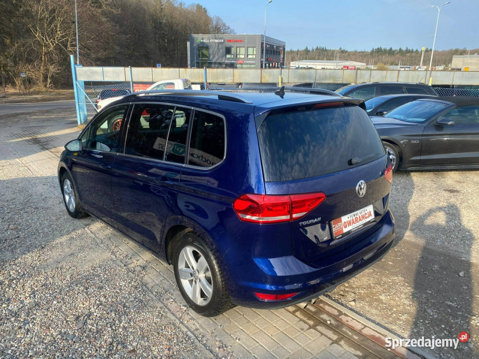 Volkswagen Touran 14tsi pasek nowy polski salon lakier metallic