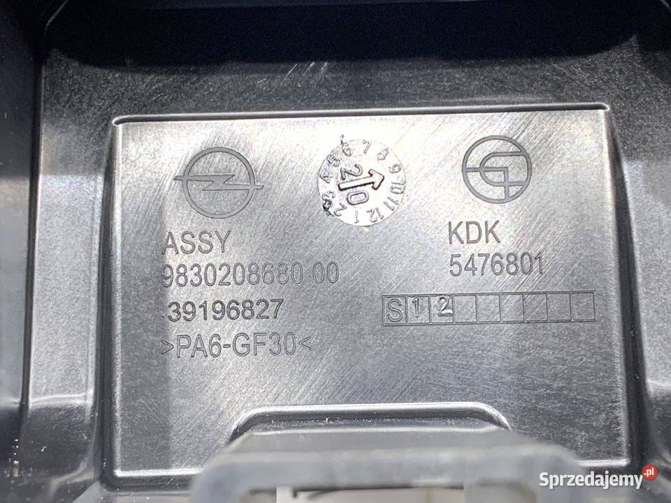 PODŁOKIETNIK OPEL CORSA F Hatchback 39196827