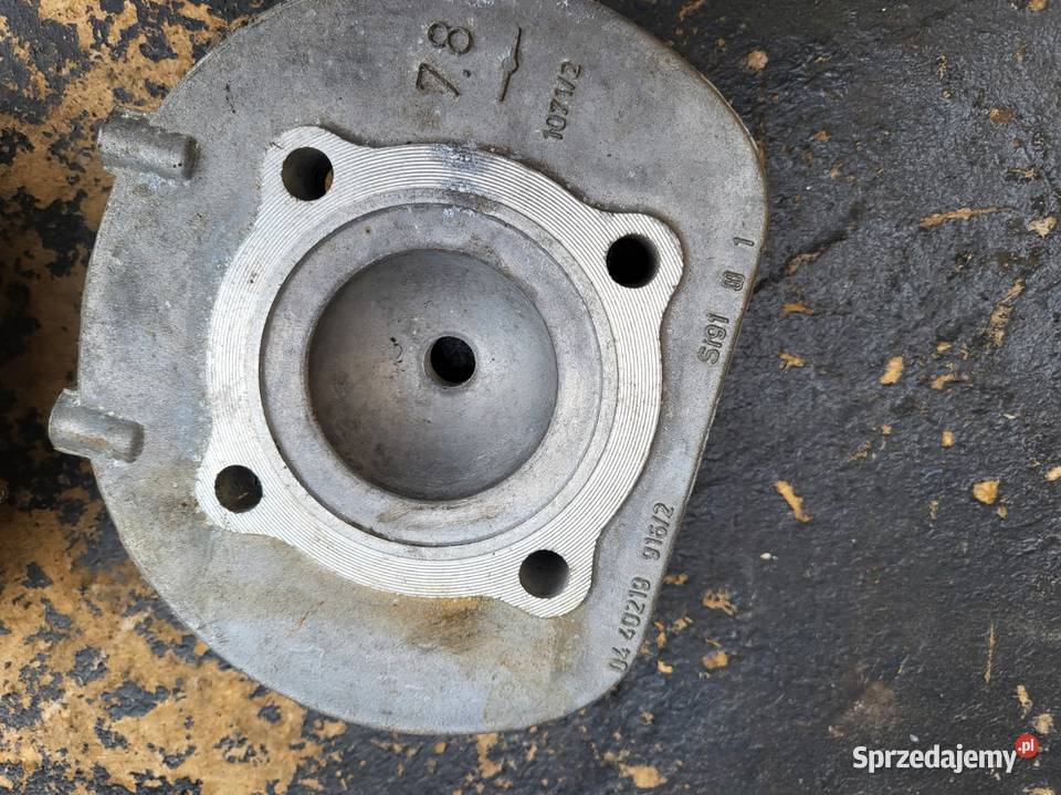 GŁOWICE NOWE Z EPOKI TRABANT 2 SZUKI 04 40119 sprzedam