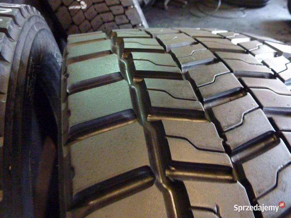 4x Opona używana ciężarowa 31545R225 BRIDGESTONE Bridgestone