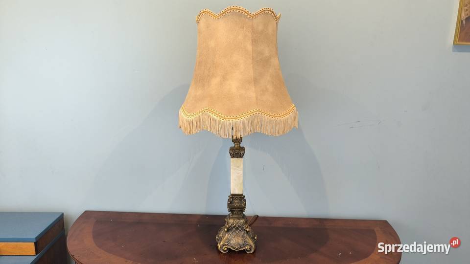 Piękna unikalna lampa mosiężna marmur