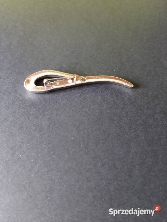 BROSZKA w kolorze srebrnym długa biżuteria boho Złotniki