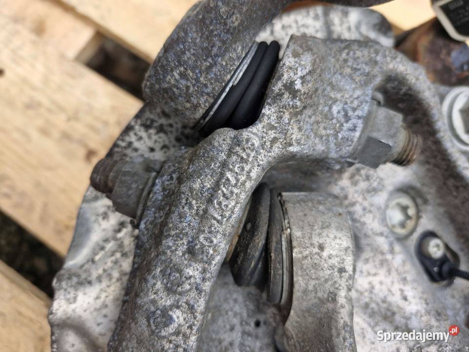 6791581 BMW F30 F31 ZWROTNICA AMORYZATOR PRAWY
