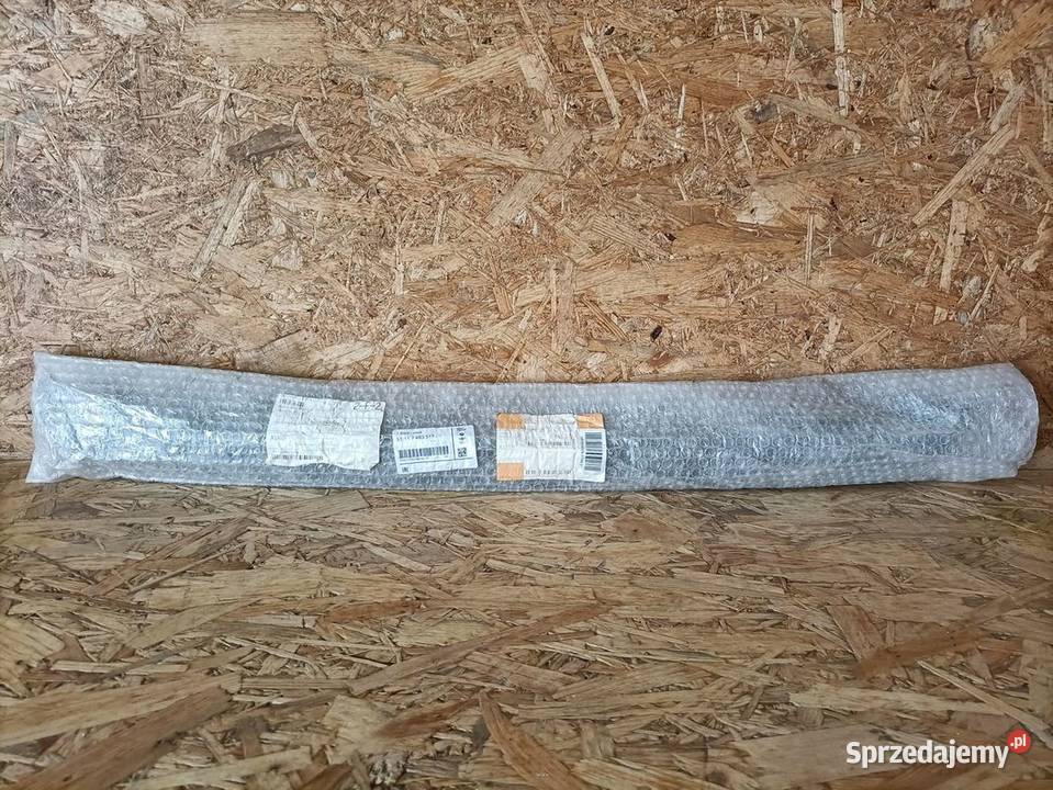 BMW 1 F40 LISTWA ŚRODKOWA ZDERZAKA PRZÓD osobowe wielkopolskie Pleszew