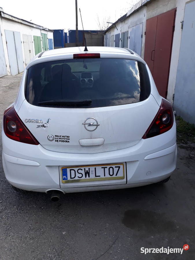 Opel Corsa 2009 r 14 16v 100 Strzegom