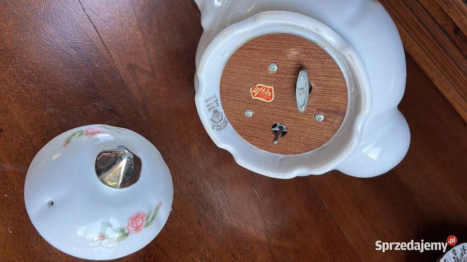 Dzbanek herbaty Z pozytywką Syg Lofton Japan Porcelana i szkło