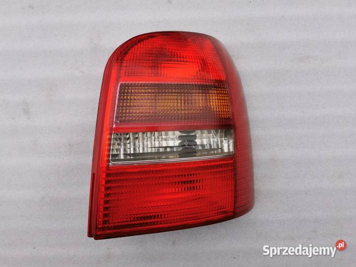 Lampa Prawy Tył Tylna Prawa Audi A4 B5 Avant Oświetlenie Wyszków