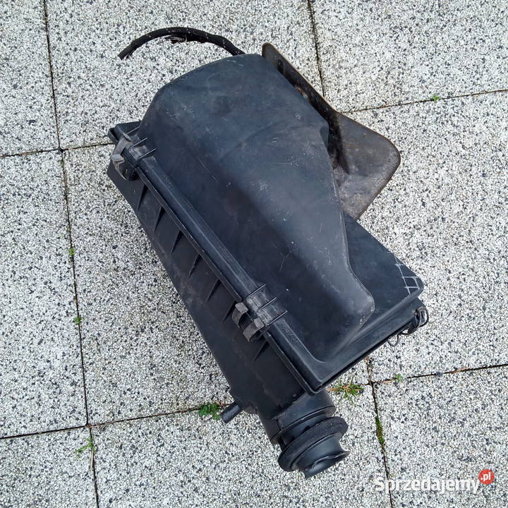 Audi 80 B4 19 TDI Bosch Obudowa filtra powietrza Silniki i osprzęt Dębica
