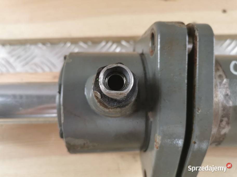 Siłownik skrętu Claas Scorpion 6030 CP Carraro Rolnictwo Wilkowo sprzedam