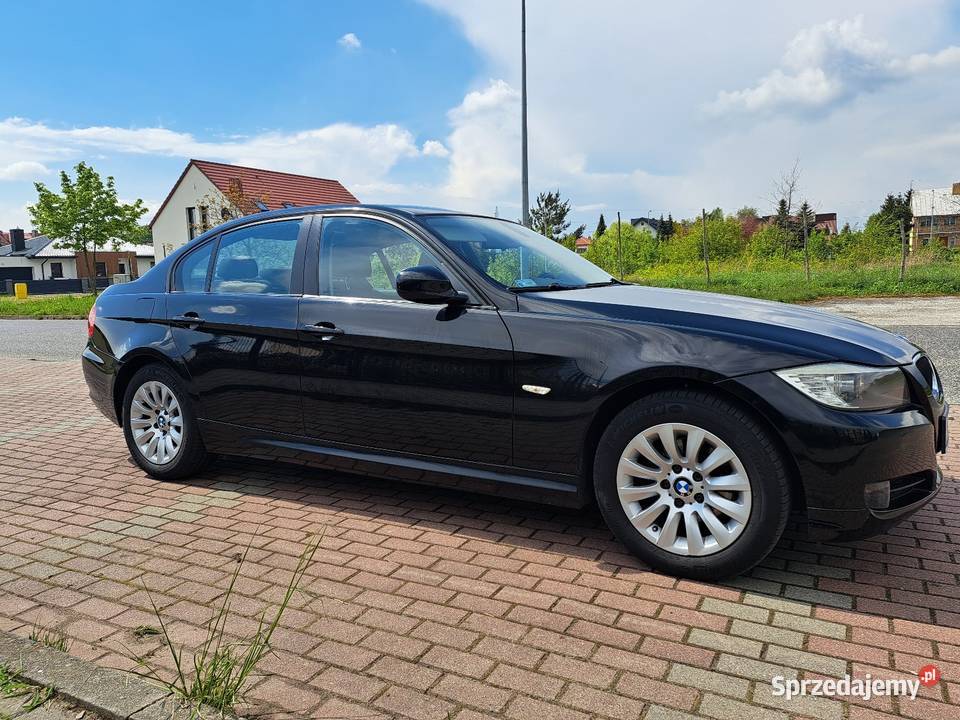 BMW E90 318d 143 2010rczarny wielkopolskie