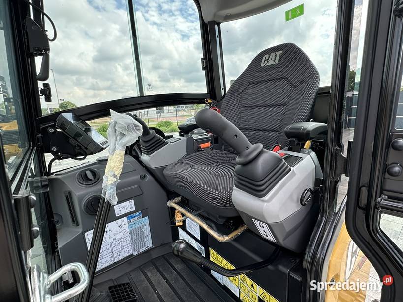 FABRYCZNIE NOWA MINIKOPARKA CATERPILLAR 3027 CR Rok produkcji 2025 Maszyny budowlane Tuliszków sprzedam