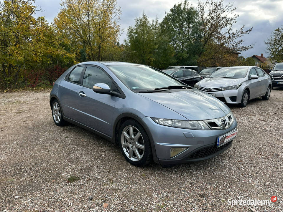 Honda Civic 18 140ManualNaviXenonKamera nieuszkodzony Warszawa