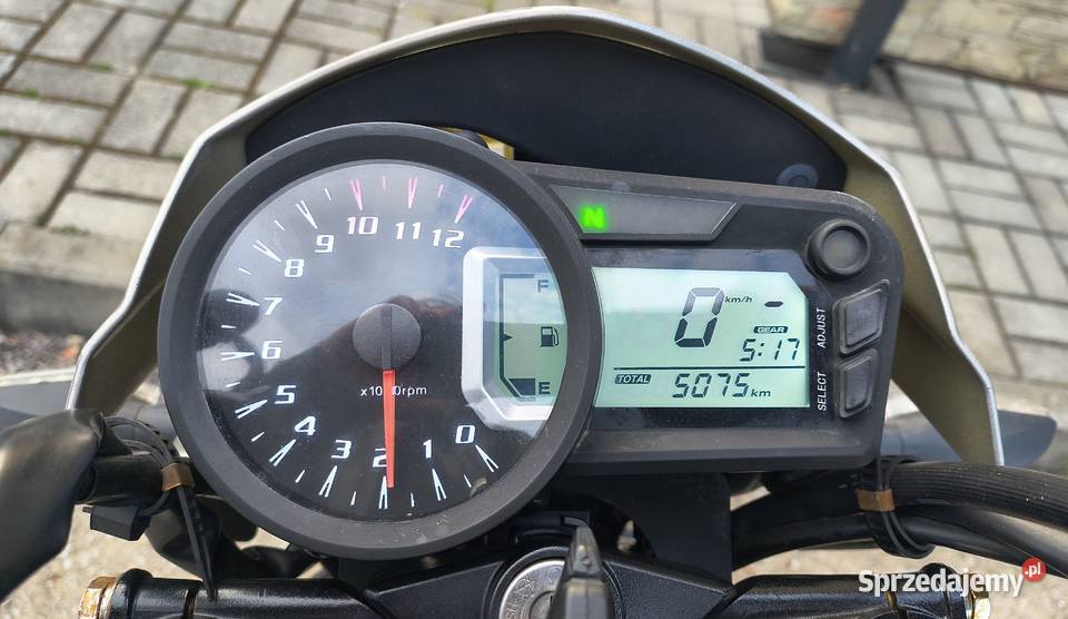 Motocykl 125 ccm
