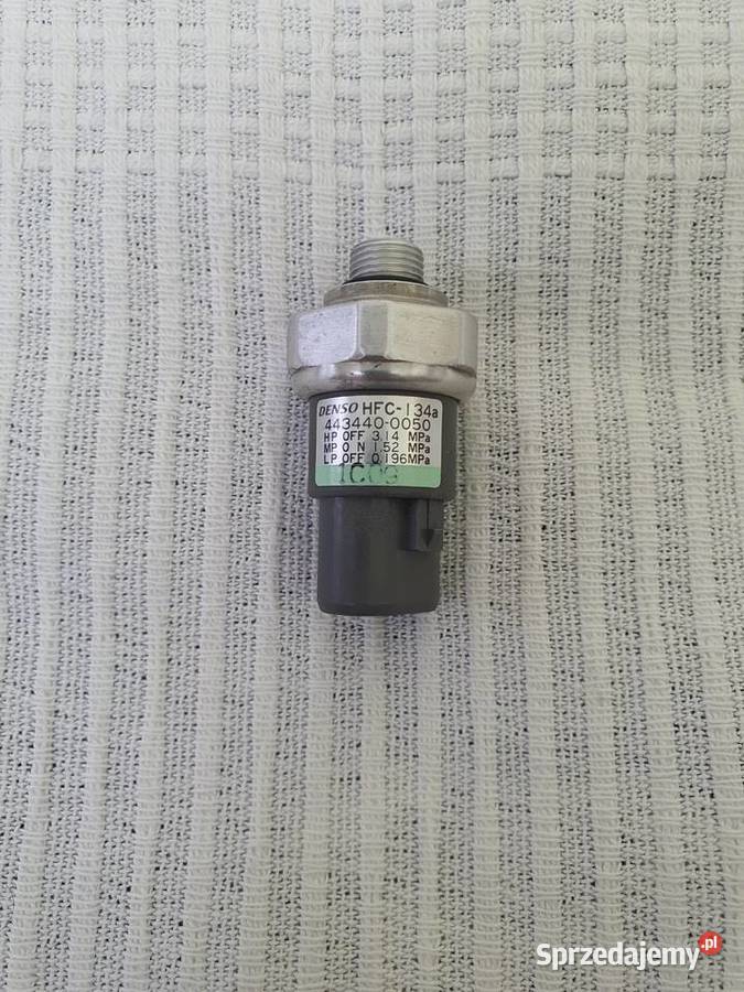 KLIMATYZACJA PRZEŁĄCZNIK TRÓJCIŚNIENIOWY Poznań