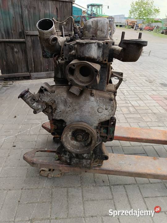 Silnik ursus c385 Silnik i osprzęt