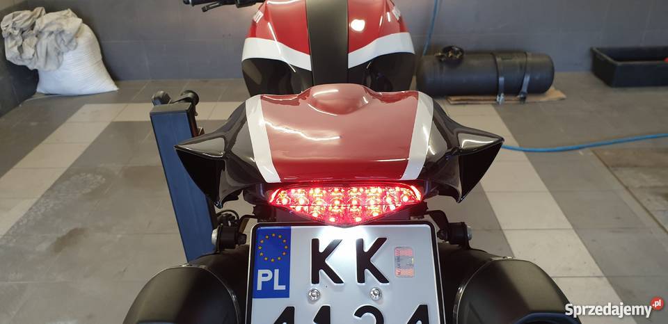 Ducati Monster 796 LeoVince czerwony Bibice