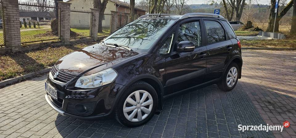 Świeżo sprowadzony śliczny Suzuki SX4 4x4